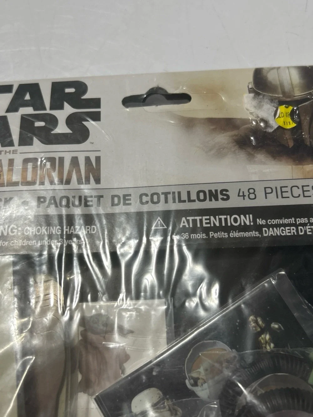 Disney Star Wars The Mandalorian Party Favor Pack - Green, Black, Silver